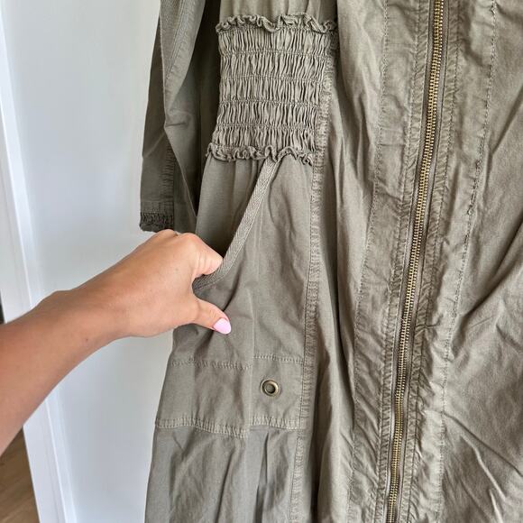 XCVI Smocked Waist Long Sleeve Full Zip Dress Olive Green M NWT - Picture 8 of 11